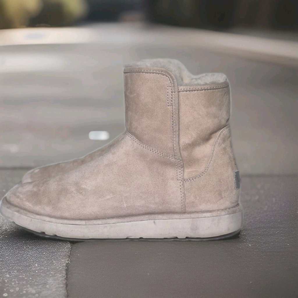 Ugg Classic Abree Mini Ii Stardust Metallic Rose Gold Boots Women's Size 8